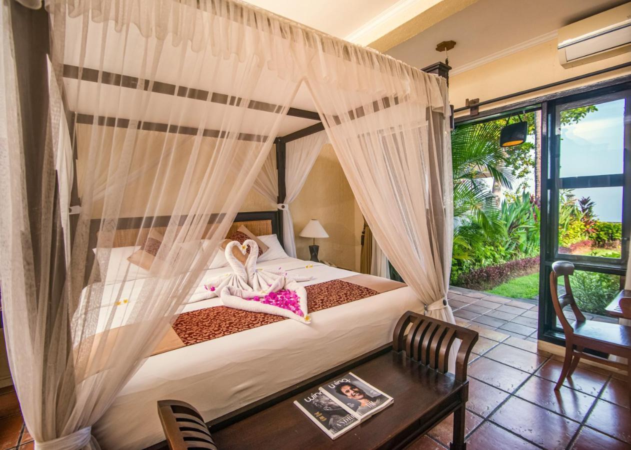 Nugraha Lovina Seaview Resort & Spa Экстерьер фото