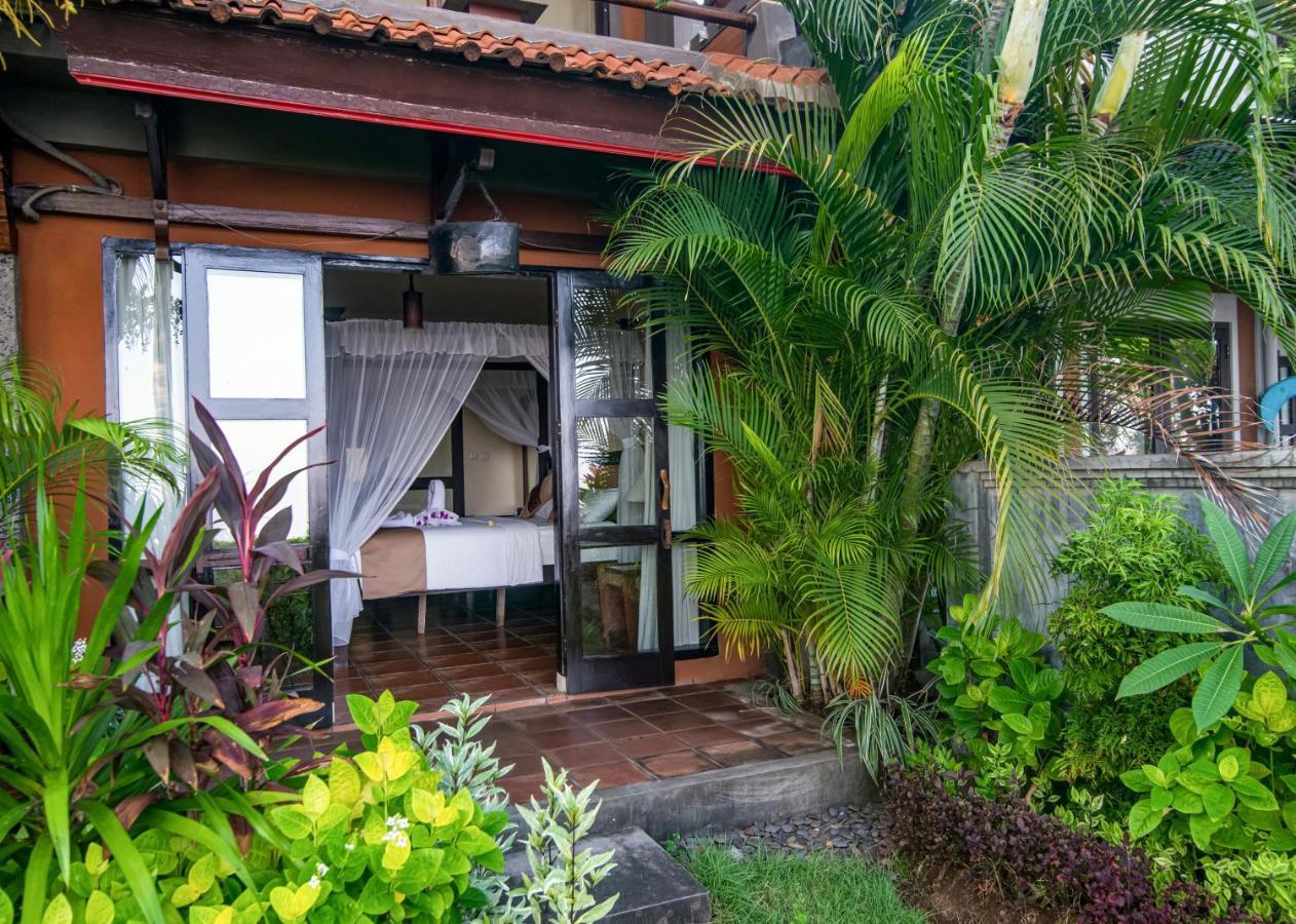 Nugraha Lovina Seaview Resort & Spa Экстерьер фото
