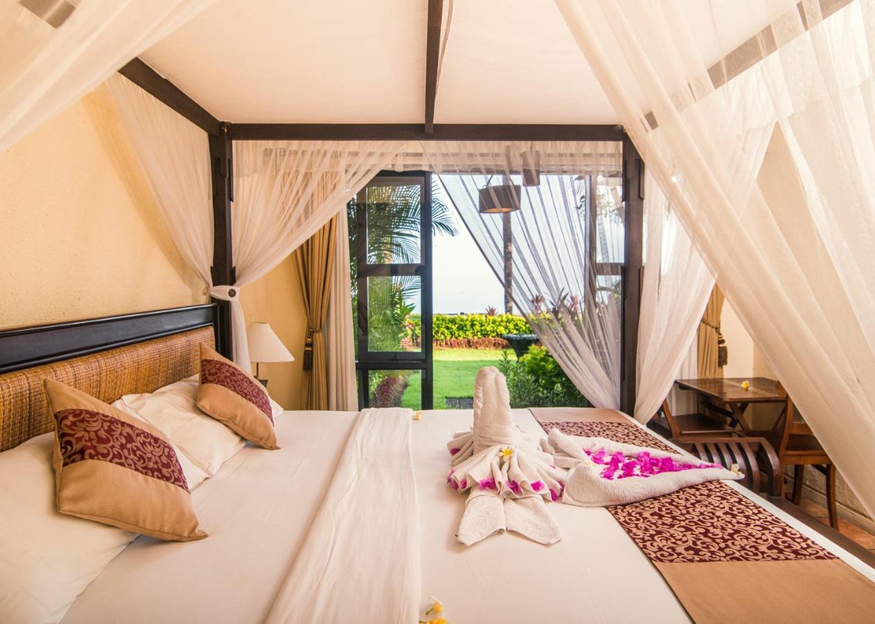Nugraha Lovina Seaview Resort & Spa Экстерьер фото