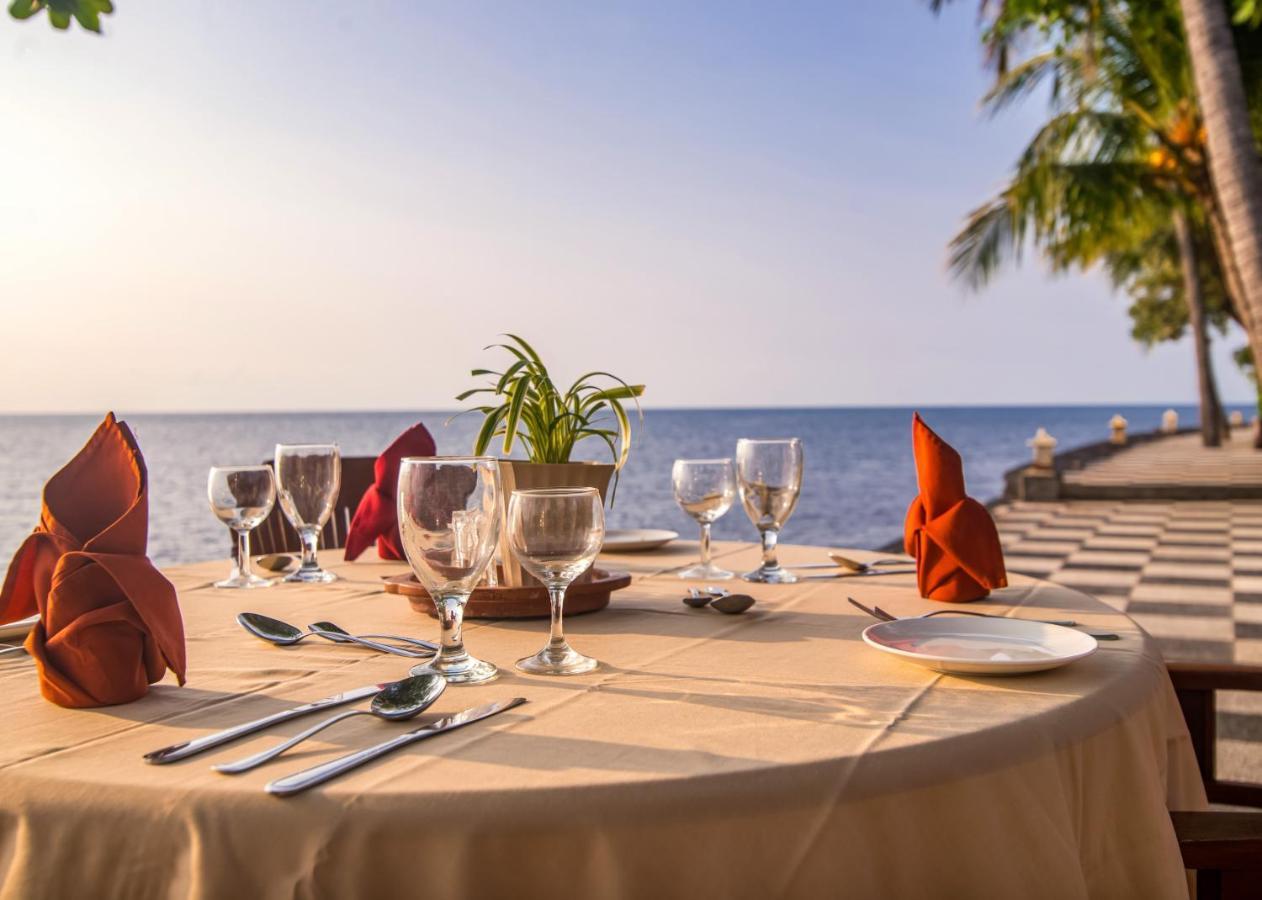 Nugraha Lovina Seaview Resort & Spa Экстерьер фото