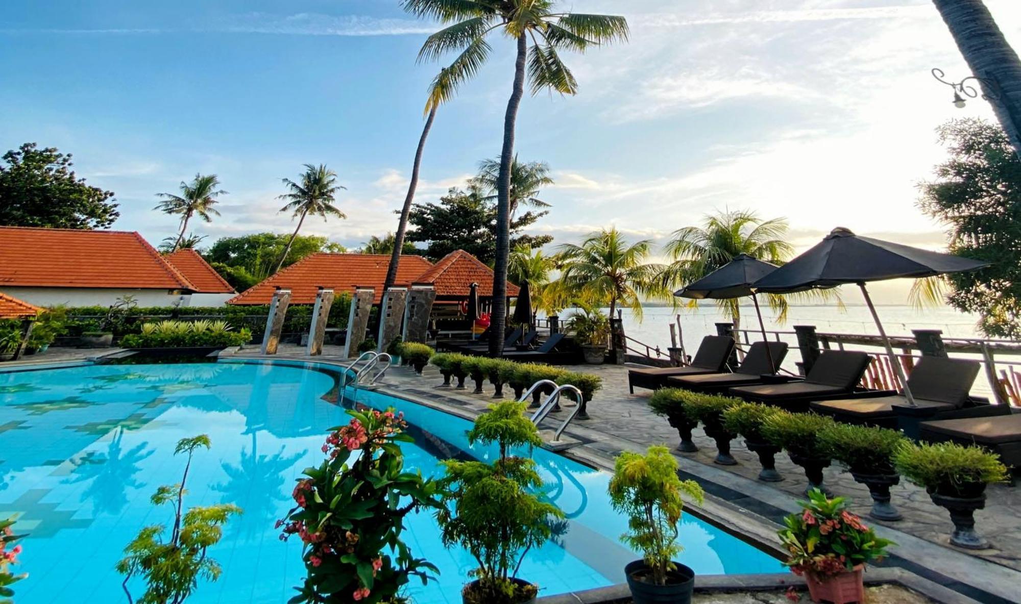 Nugraha Lovina Seaview Resort & Spa Экстерьер фото